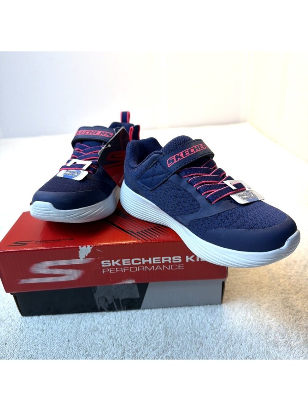 Skechers Kids Go Run Venice Morning Navy Pink SZ Kids 11 New in Box